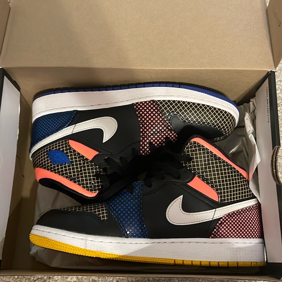 Air Jordan 1 MID MMD (GS) - Picture 1 of 5